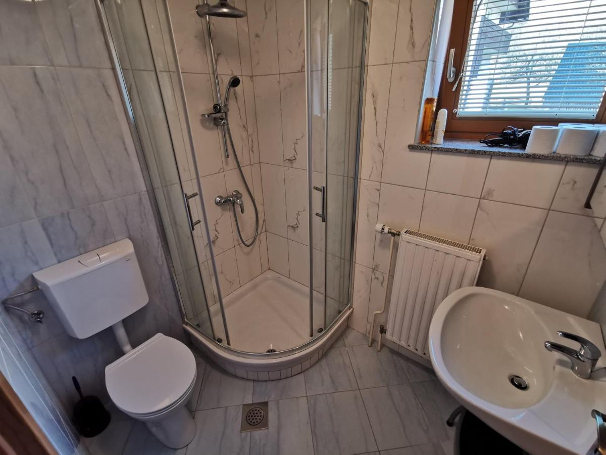 Apartments Henigman ボーヒニ エクステリア 写真