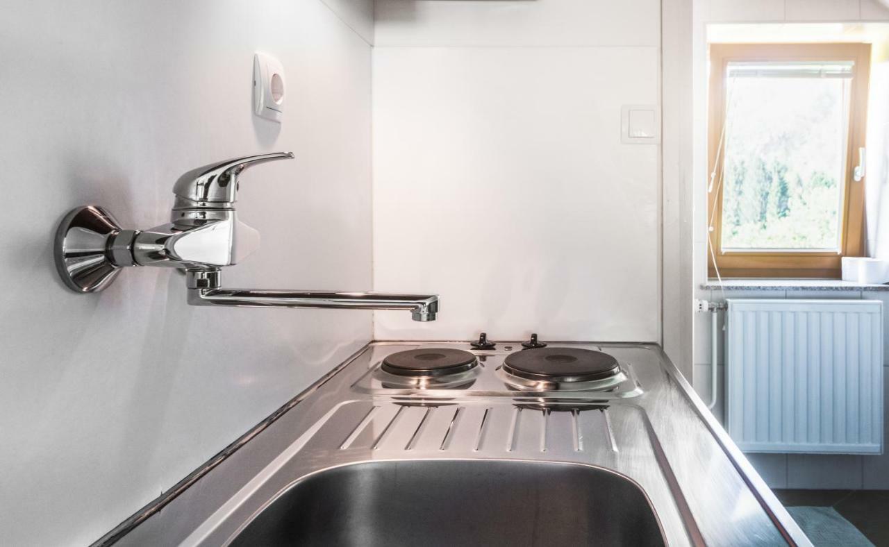 Apartments Henigman ボーヒニ エクステリア 写真